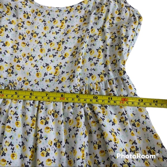 H&M Divided Yellow Floral Patterned Dress - Picture 9 of 11